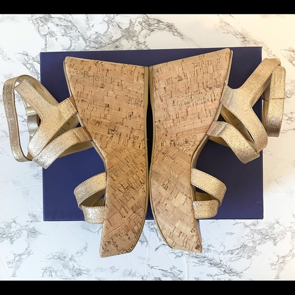 *STUART WEITZMAN* Today Sand Gold Glitter Wedges - Picture 4 of 13